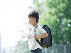 立っている子ども